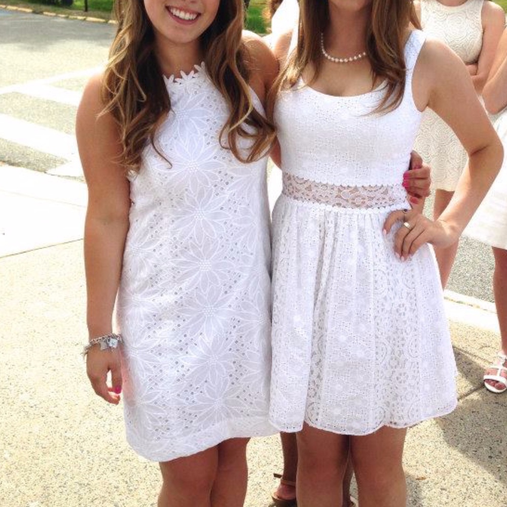 White Lilly Pulitzer dress WORN ONCE!!! - Picture 2 of 3